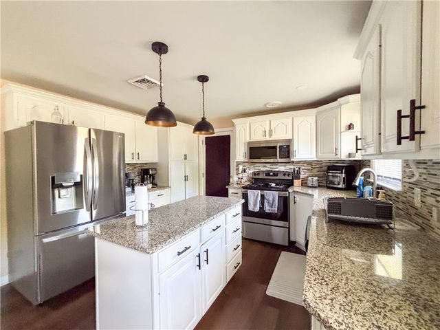 8602 Penny Drive, Bath Boro, PA 18014