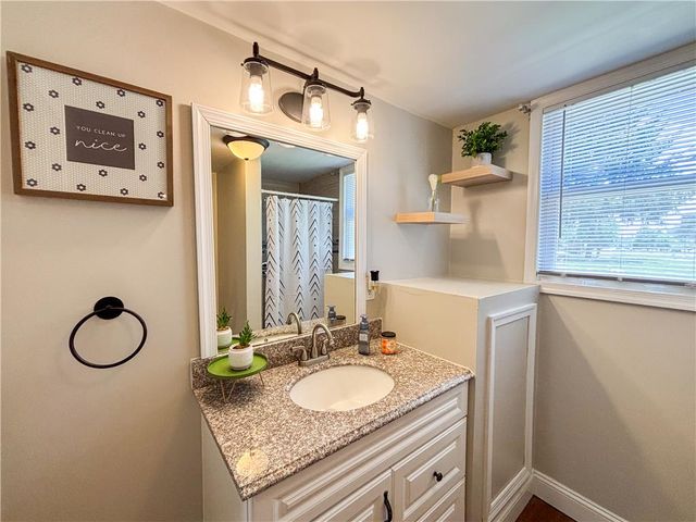 8602 Penny Drive, Bath Boro, PA 18014