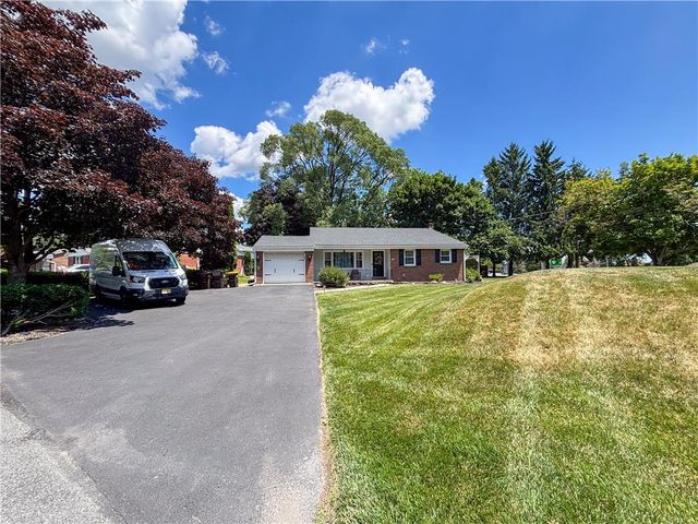 8602 Penny Drive, Bath Boro, PA 18014