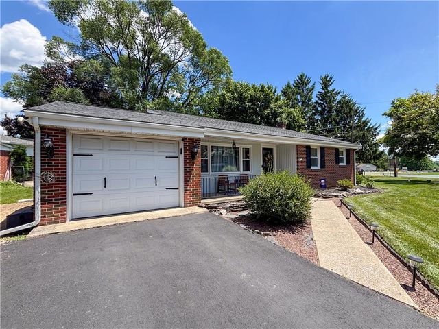 8602 Penny Drive, Bath Boro, PA 18014