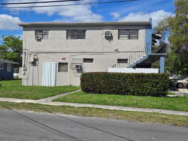 602 NW 1st Street, Dania Beach, FL 33004