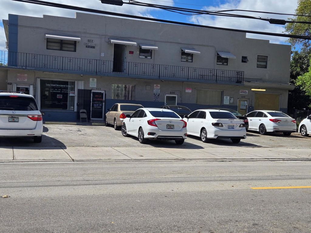 602 NW 1st Street, Dania Beach, FL 33004