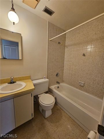 120 SW Trafalgar PKWY 3, Cape Coral, FL 33991