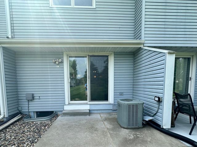 2934 68th Lane N, Brooklyn Center, MN 55430