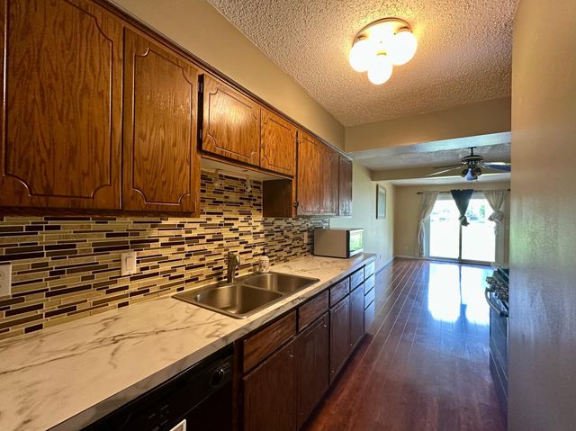 2934 68th Lane N, Brooklyn Center, MN 55430