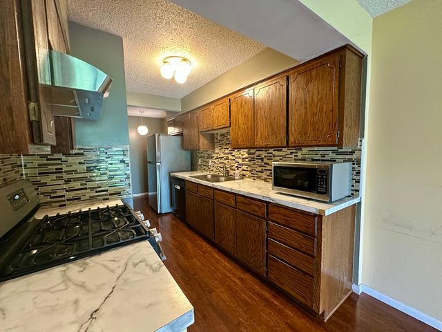 2934 68th Lane N, Brooklyn Center, MN 55430
