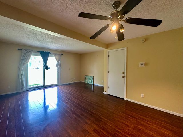 2934 68th Lane N, Brooklyn Center, MN 55430