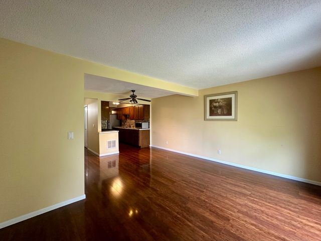 2934 68th Lane N, Brooklyn Center, MN 55430