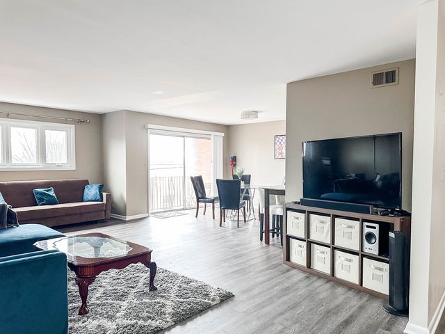 2001 Sherman Avenue 506, Evanston, IL 60201