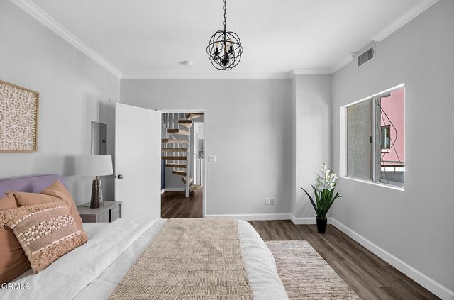156 S Oak Knoll Avenue 305, Pasadena, CA 91101