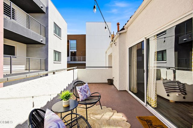 156 S Oak Knoll Avenue 305, Pasadena, CA 91101