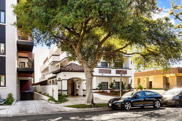 156 S Oak Knoll Avenue 305, Pasadena, CA 91101