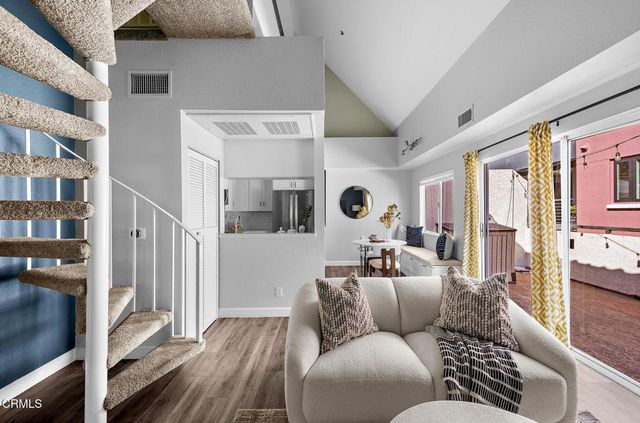 156 S Oak Knoll Avenue 305, Pasadena, CA 91101