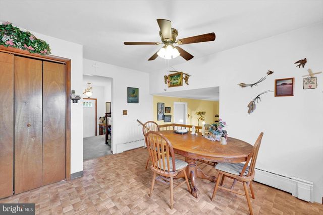 4872 MAIN ST, Whitehall, PA 18052