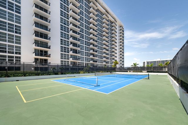 525 N Ocean Boulevard 423, Pompano Beach, FL 33062