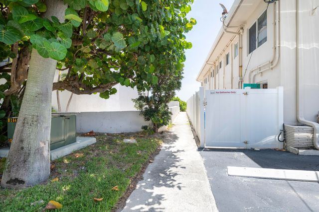 525 N Ocean Boulevard 423, Pompano Beach, FL 33062