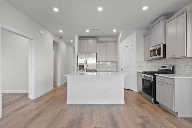 308 Goldeneye Duck Drive, Waller, TX 77484