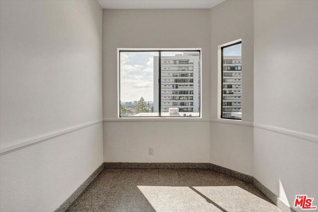 1140 Alta Loma Road 303, West Hollywood, CA 90069