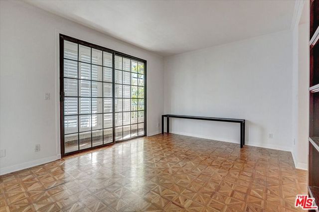 1140 Alta Loma Road 303, West Hollywood, CA 90069