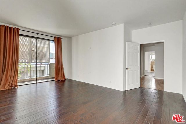 1140 Alta Loma Road 303, West Hollywood, CA 90069