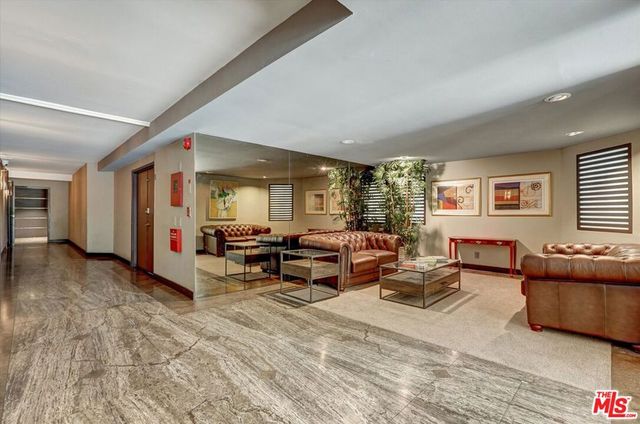 1140 Alta Loma Road 303, West Hollywood, CA 90069