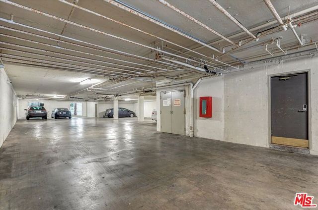 1140 Alta Loma Road 303, West Hollywood, CA 90069