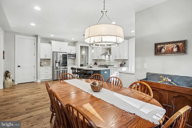 115 STONEHEDGE DR, Carlisle, PA 17015