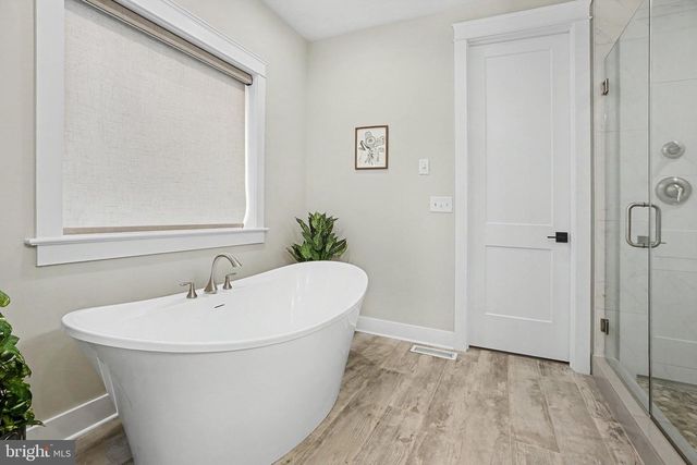 115 STONEHEDGE DR, Carlisle, PA 17015