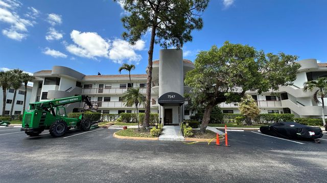 7547 NW 79th Avenue 108, Tamarac, FL 33321