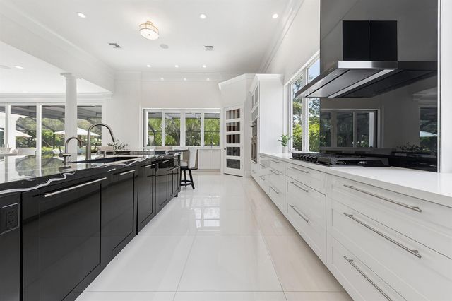 11938 N Lake Drive, Boynton Beach, FL 33436