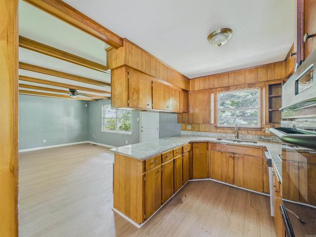 5 Cliffwood Circle, North Little Rock, AR 72118
