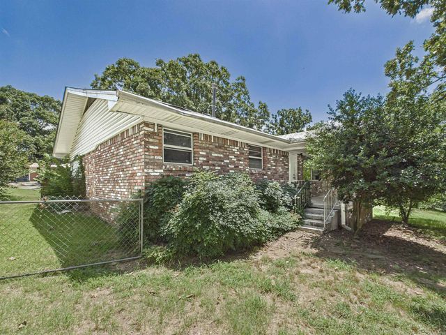 5 Cliffwood Circle, North Little Rock, AR 72118