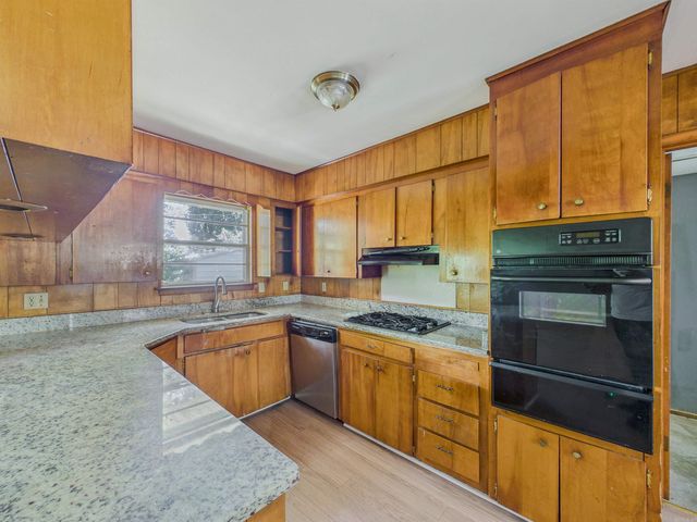 5 Cliffwood Circle, North Little Rock, AR 72118