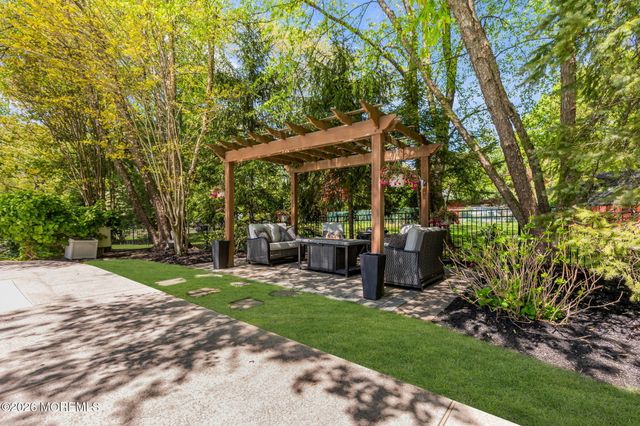 39 Jean Terrace, Red Bank, NJ 07701