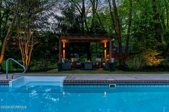 39 Jean Terrace, Red Bank, NJ 07701