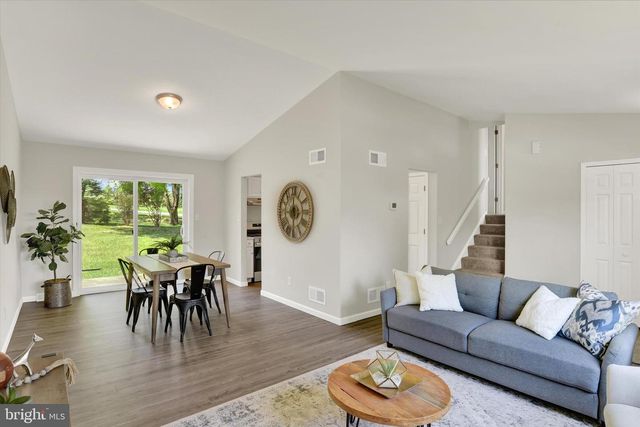 210 RIDERS WAY, Lebanon, PA 17042