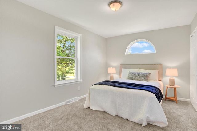 210 RIDERS WAY, Lebanon, PA 17042