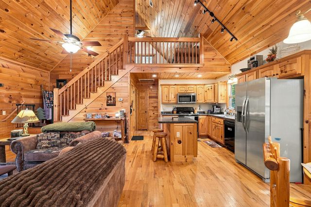529 Newel Drive, Ellijay, GA 30541