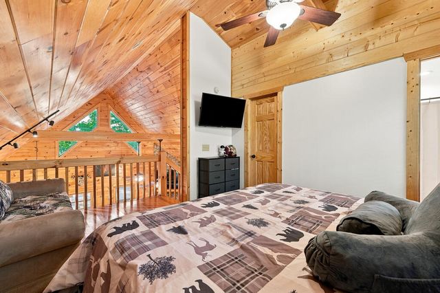 529 Newel Drive, Ellijay, GA 30541