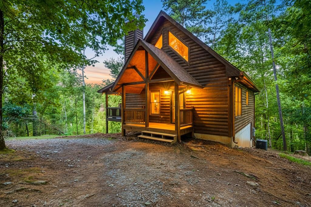 529 Newel Drive, Ellijay, GA 30541