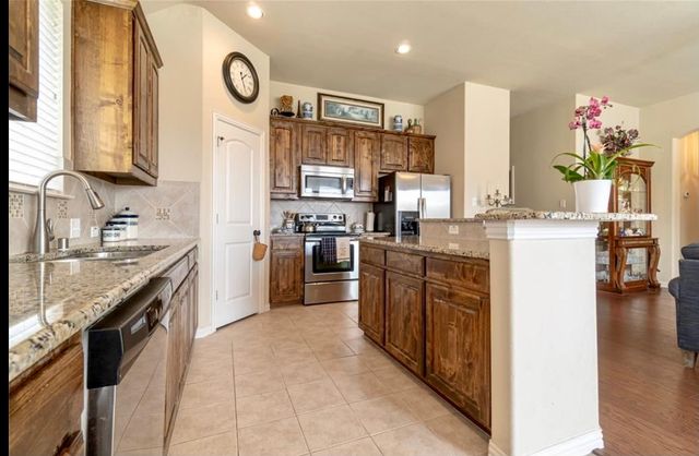 908 Lake Grove Drive, Little Elm, TX 75068