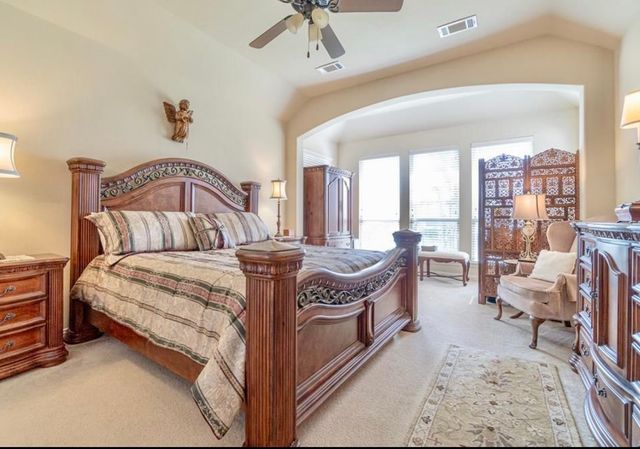 908 Lake Grove Drive, Little Elm, TX 75068