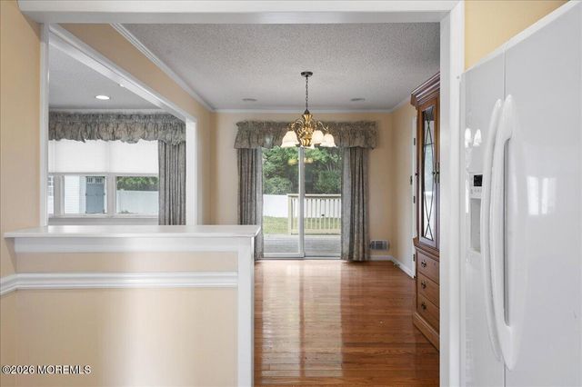 614 Pine Street, Lanoka Harbor, NJ 08734