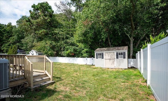 614 Pine Street, Lanoka Harbor, NJ 08734