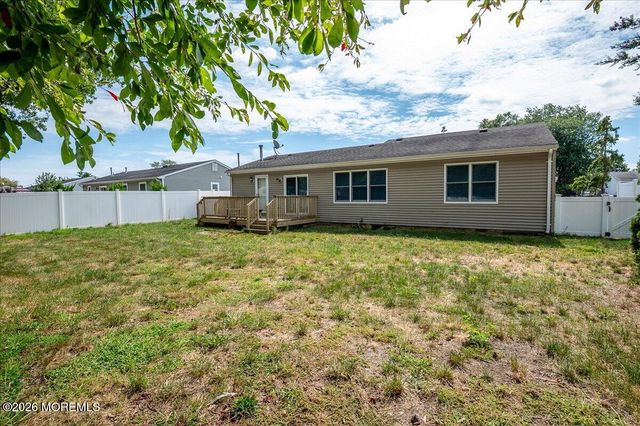 614 Pine Street, Lanoka Harbor, NJ 08734