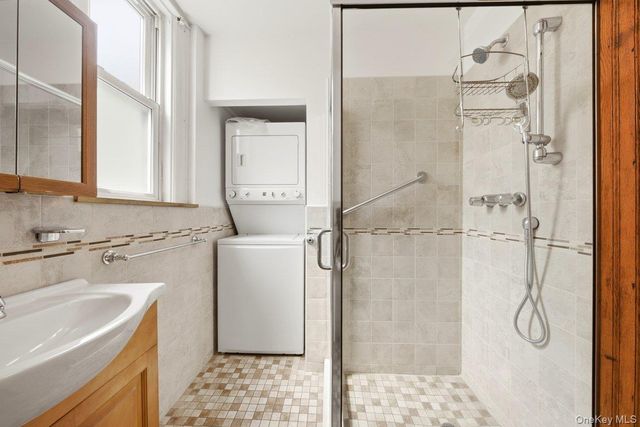 310 E 236th Street, Bronx, NY 10470