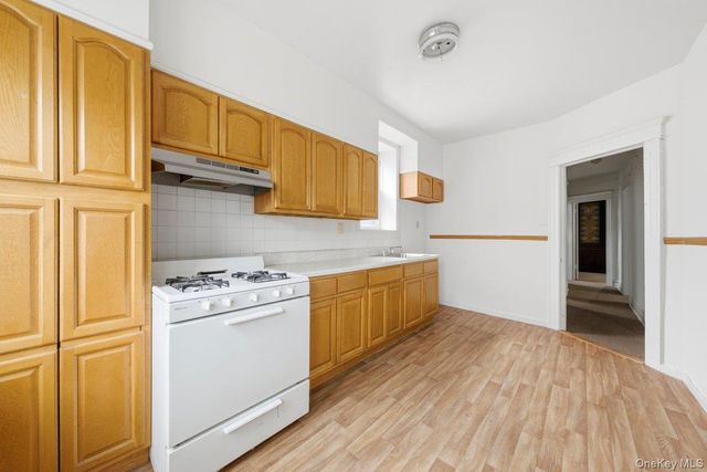 310 E 236th Street, Bronx, NY 10470