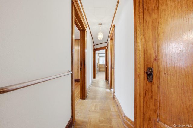 310 E 236th Street, Bronx, NY 10470