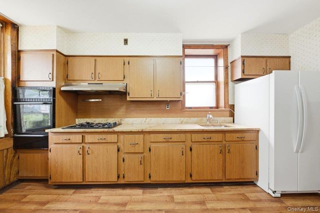 310 E 236th Street, Bronx, NY 10470