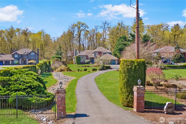 31015 W Lake Morton Drive SE, Kent, WA 98042